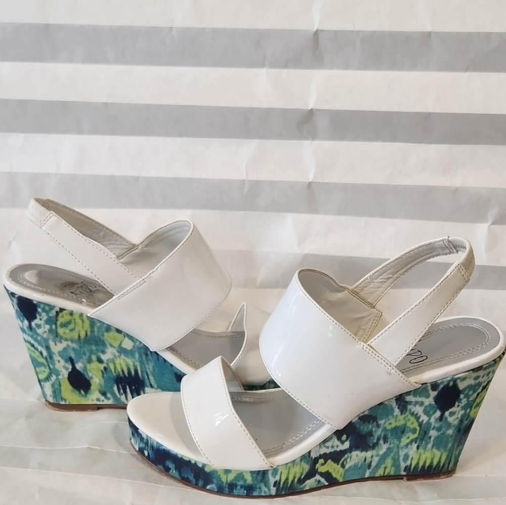 Impo White Strappy wedges Sandals TyeDye Blue Green‎ Stretch Back Wylie Style 7